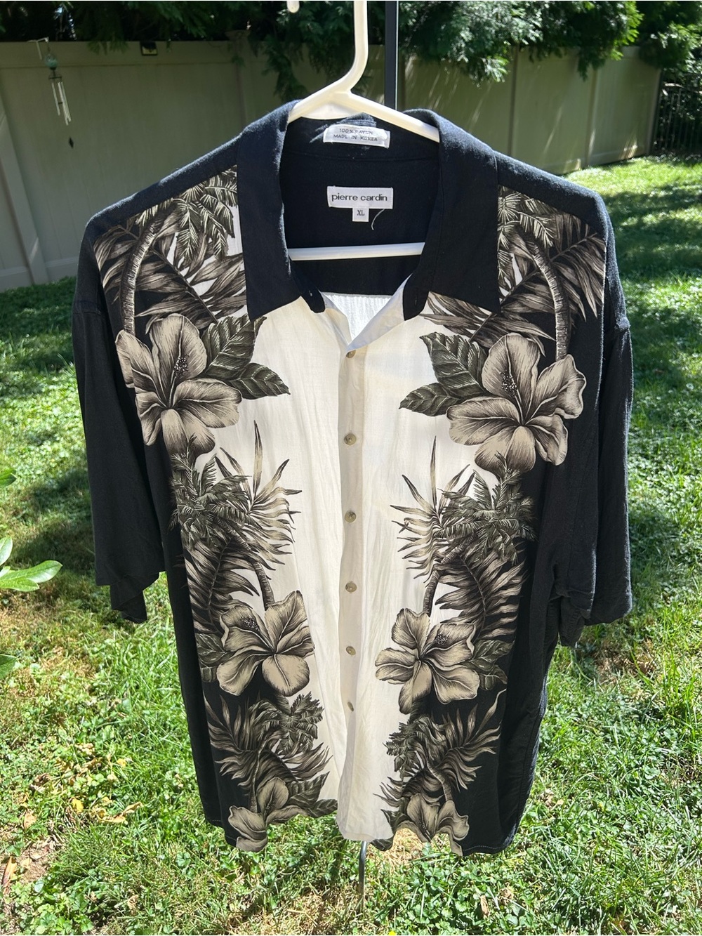 MENS XL HAWAIIAN Pierre Cardin Black and White Floral Button-Down Shirt
